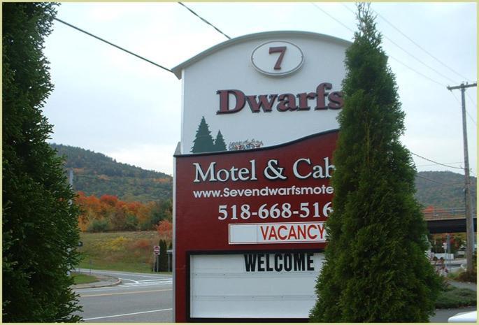 Seven Dwarfs Motel & Cabins Lake George Zewnętrze zdjęcie