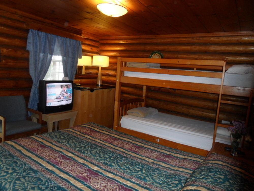 Seven Dwarfs Motel & Cabins Lake George Zewnętrze zdjęcie